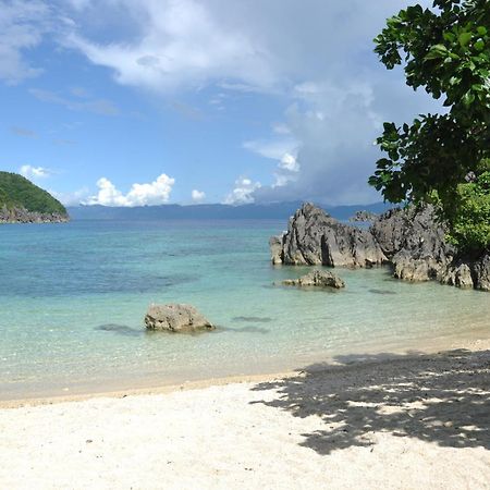 Tugawe Cove Resort Colongcocon Εξωτερικό φωτογραφία