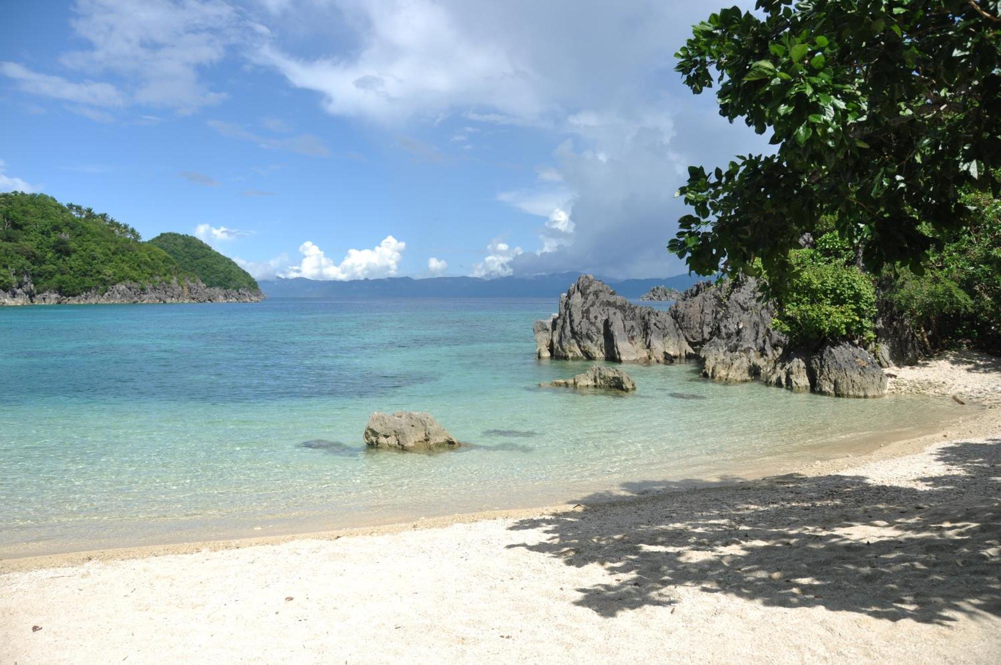 Tugawe Cove Resort Colongcocon Εξωτερικό φωτογραφία