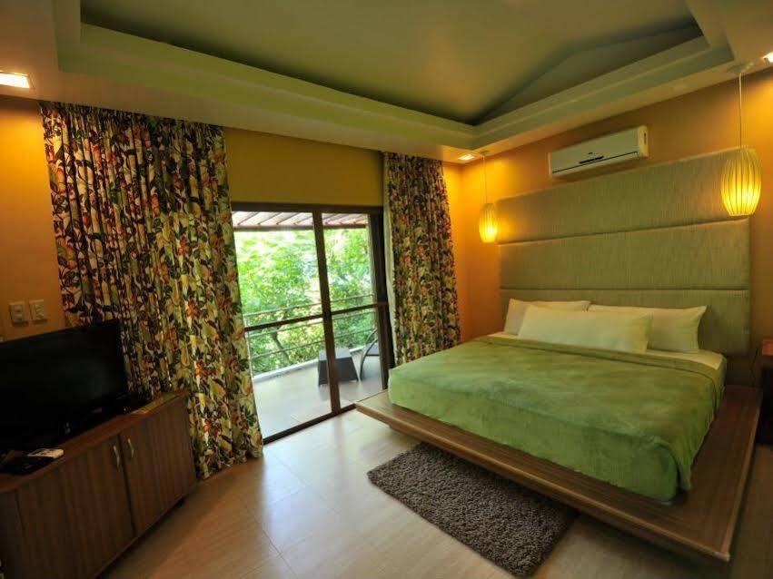 Tugawe Cove Resort Colongcocon Εξωτερικό φωτογραφία